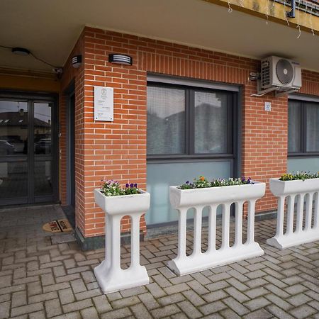 Gelsomino Suite Leonardo Academy, Mxp & Laghi Sesto Calende Luaran gambar