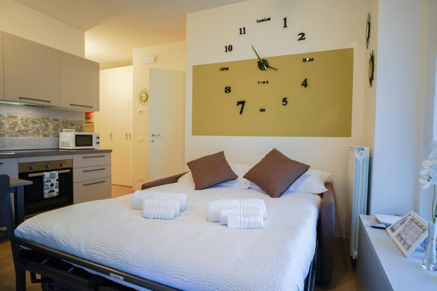 Gelsomino Suite Leonardo Academy, Mxp & Laghi Sesto Calende Luaran gambar