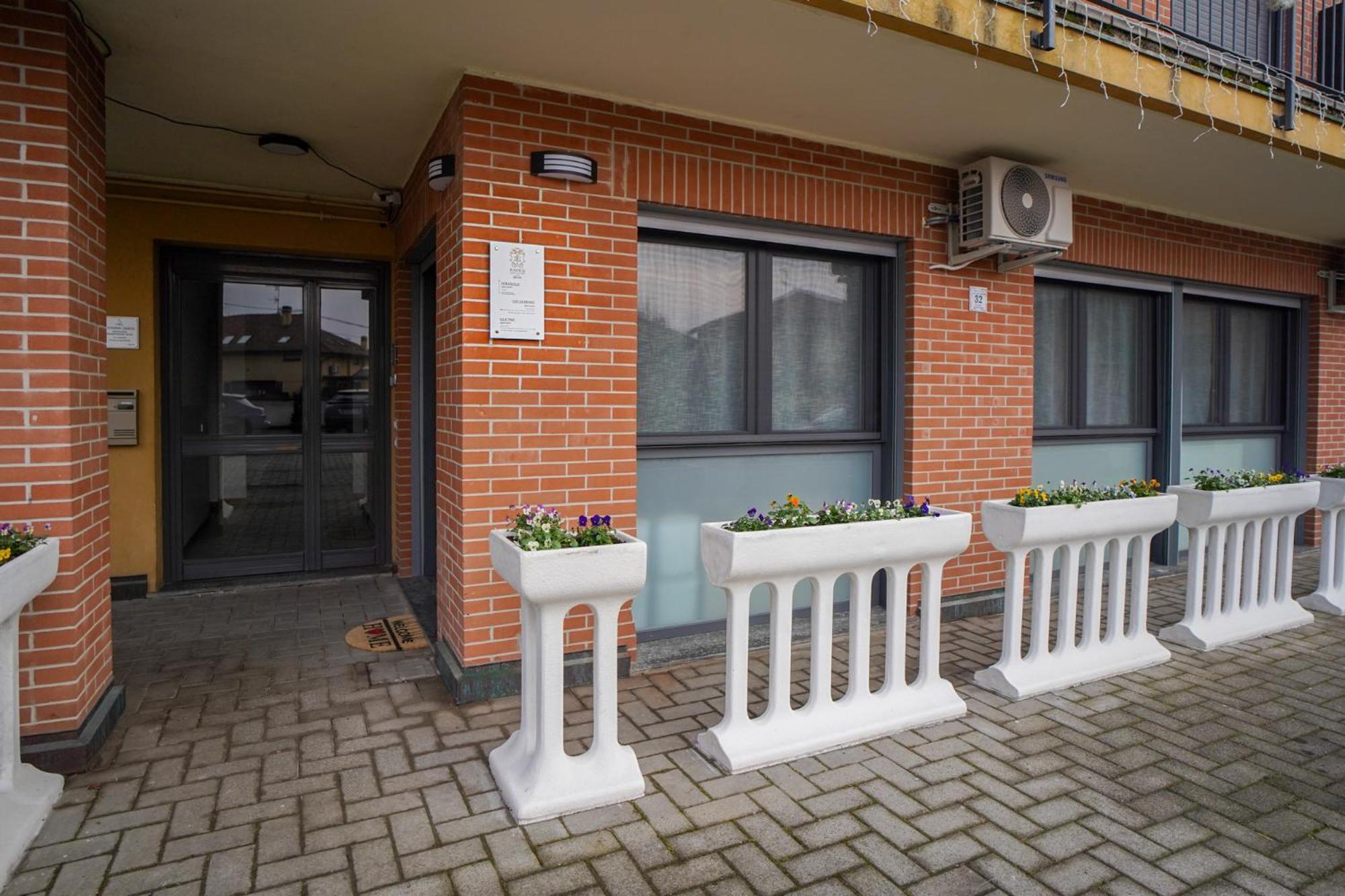 Gelsomino Suite Leonardo Academy, Mxp & Laghi Sesto Calende Luaran gambar